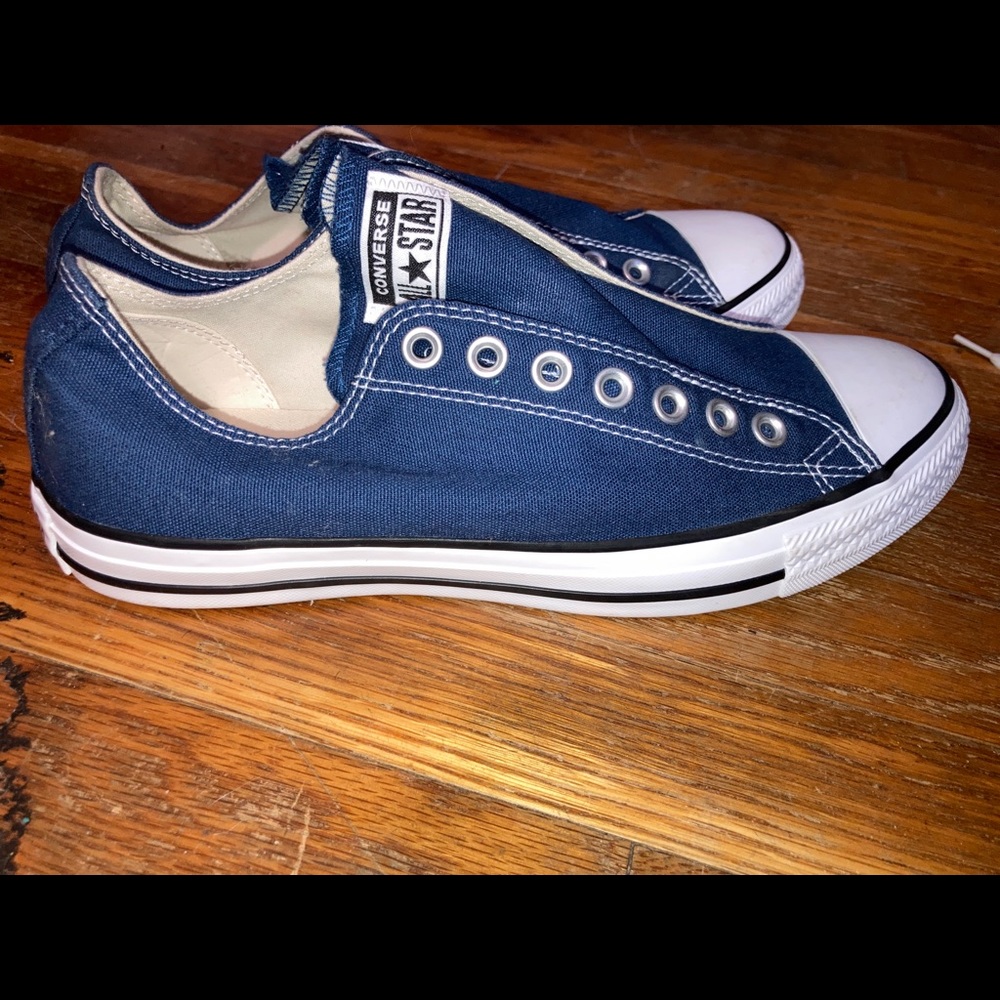 Navy blue laceless converse